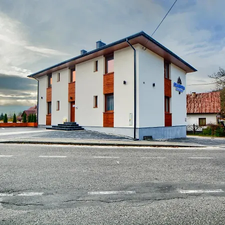 Hotel apartamentowy Szarotka