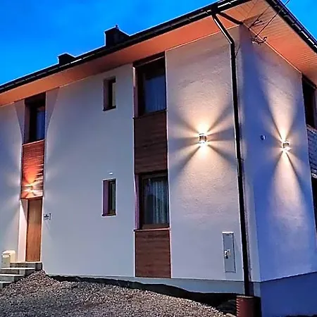 Szarotka 3*